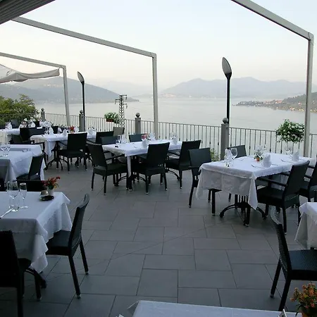 Ristorante San Carlo 3* أرونا