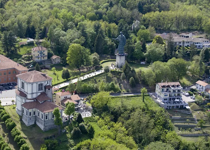 Ristorante San Carlo 호텔 아로나